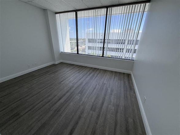 3240 SF Suite 603 Professional and Medical Office Space
