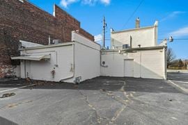 +/- 2,100 SF Fountain Square Commercial Suite