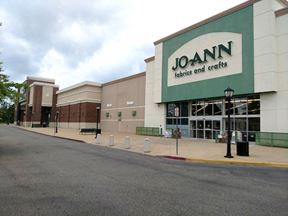 7005 & 7861-8073 East Chase Pkwy.