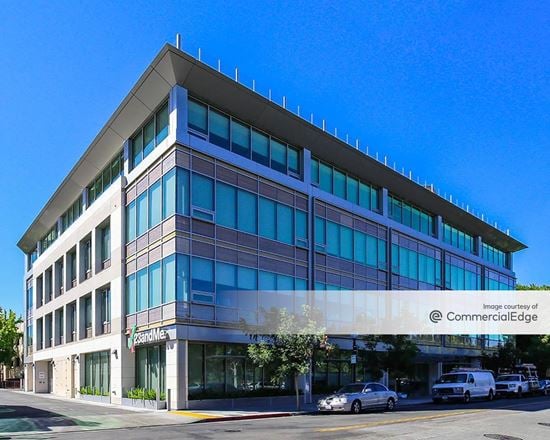 899 Evelyn Ave, W.