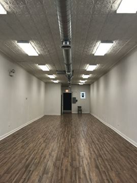 Retail property in Chicago, IL