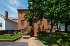 SINGLE OFFICE SPACE AVAILABLE IN WOODSTOCK