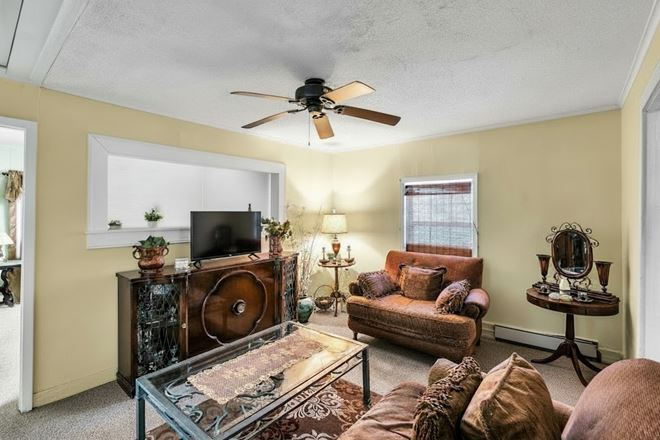 127 N Ocean Ave