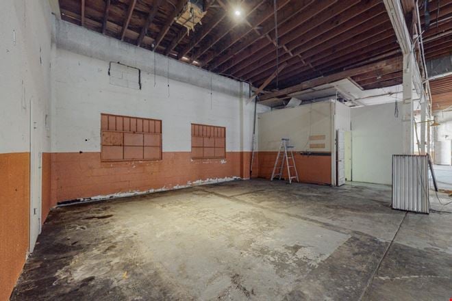 1823 Commercial St NE Suite A
