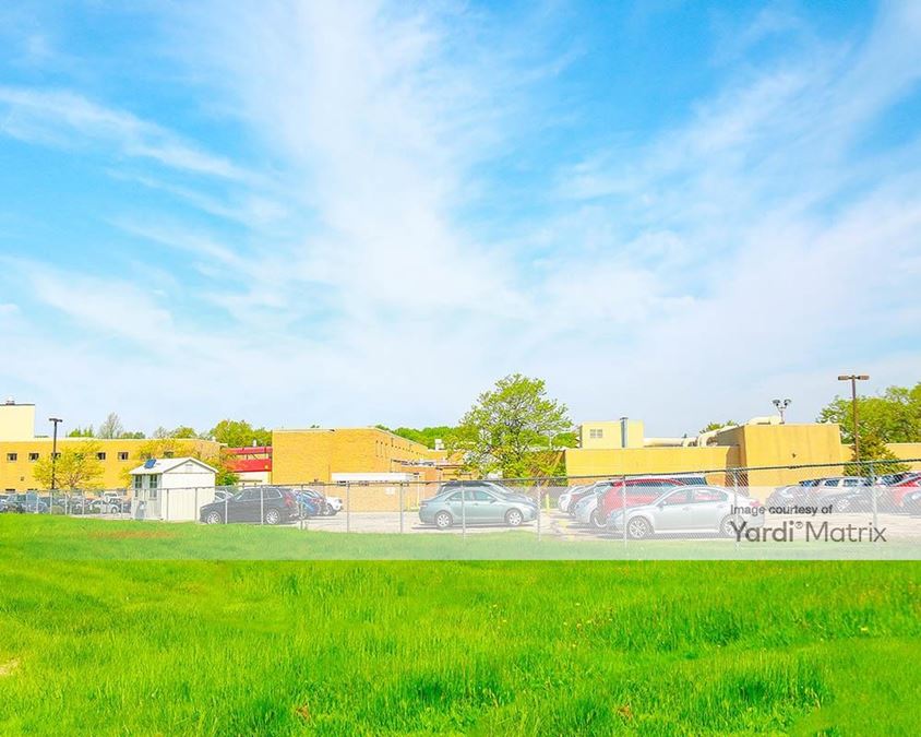 4440 Warrensville Center Road, Cleveland, OH 44128