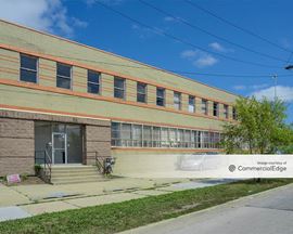 4700-4720 West Montrose Avenue