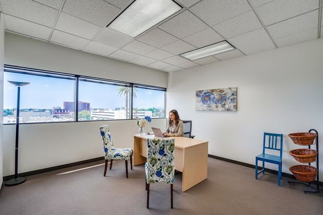 Barrister Executive Suites - Olympic Plaza
