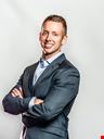 broker