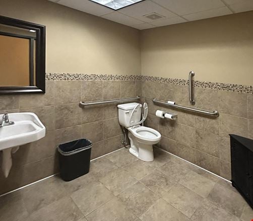 Cedar Valley Plaza