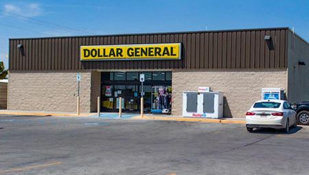 Retail space for Sale at 1401 North Main Street in La Feria