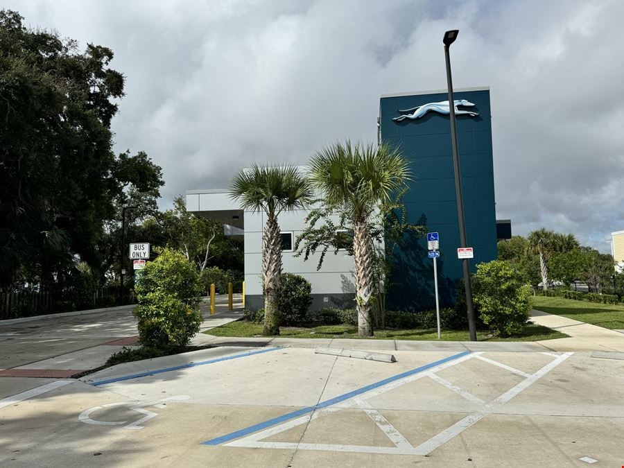 Small Investor Offering - Greyhound NNN Lease Investment-8.4+%