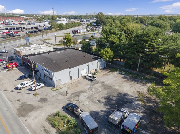 ±10,000 SF Multi-Tenant Industrial Investment Sale | 11.49% Cap Rate