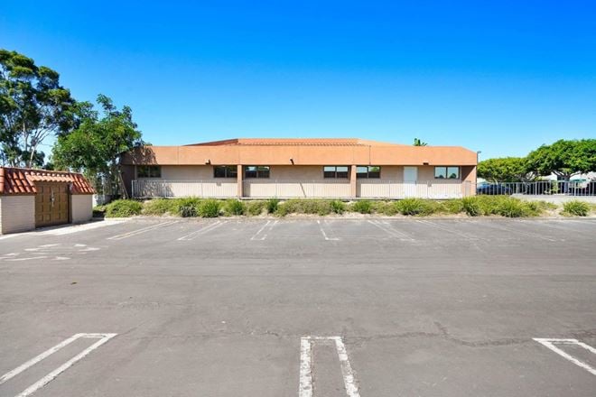 3907 Waring Road