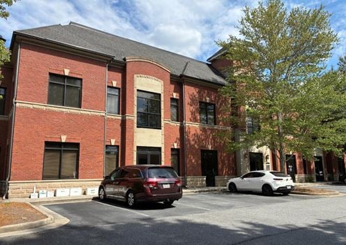10475 Medlock Bridge Rd #810
