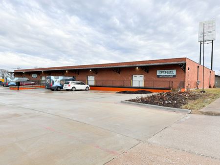 2,640 sf Flex Space - Springfield