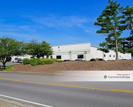 Commercial space for Rent at 93 Seaboard Ln. in Franklin
