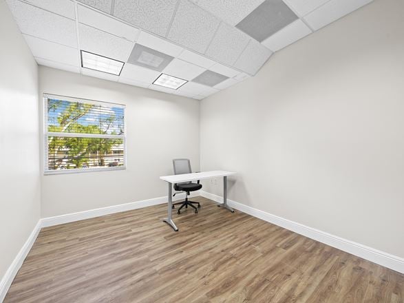 2803 E Commercial Blvd