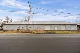 2998 Seeley Rd