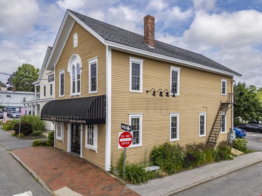 11 Mechanic St