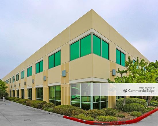 Poway Heights Corporate Plaza