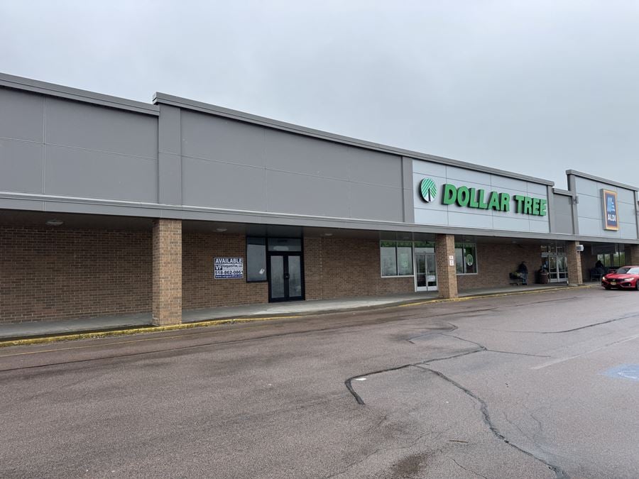 Aldi Plaza