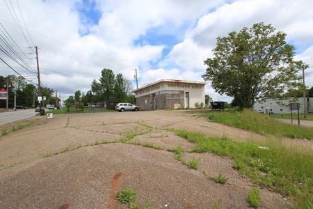 Photo of commercial space at 1225 Brittain Road in Akron