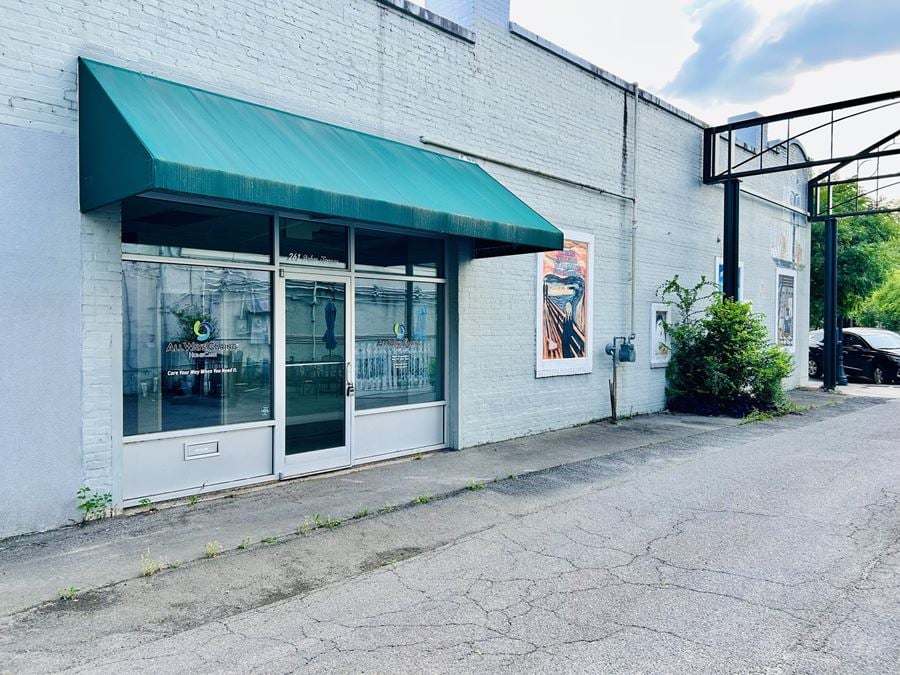 1,500 Square Feet in Downtown Aikens Bustling Core