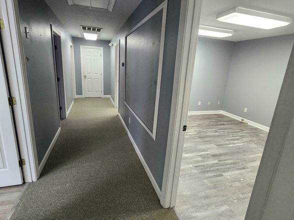 Suite 17B