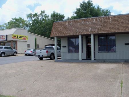Commercial space for Rent at 2315 Pass Rd in Gulfport