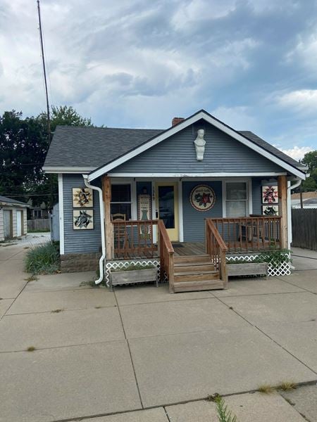 Retail space for Rent at 1349 S 33rd St in Lincoln