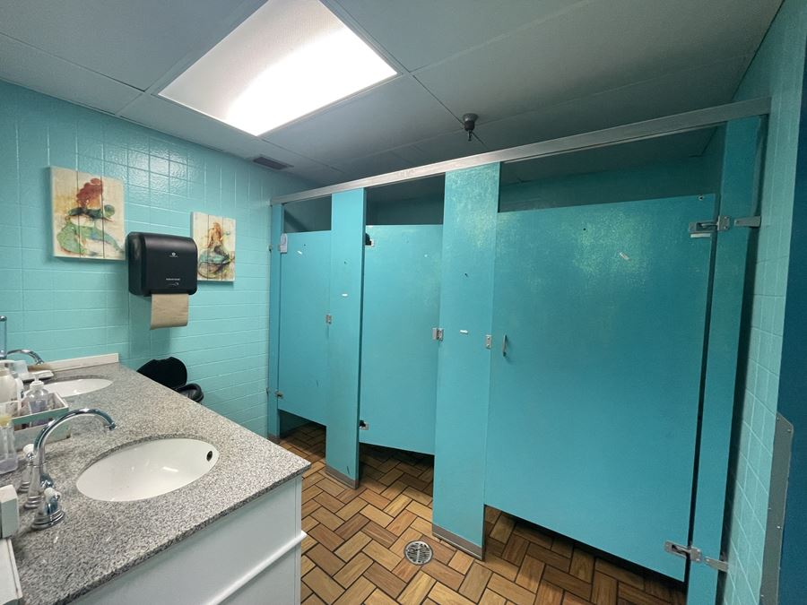 Turn Key Bar | 4COP Quota | 2 Acres | For Sale
