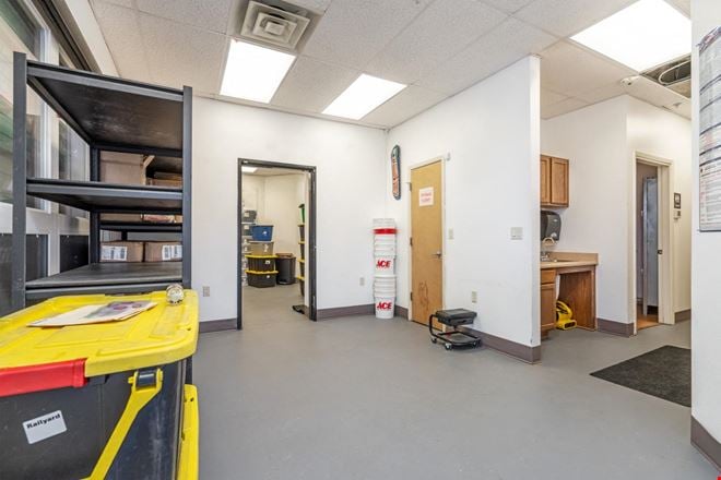 Flex Commercial Building For Sale