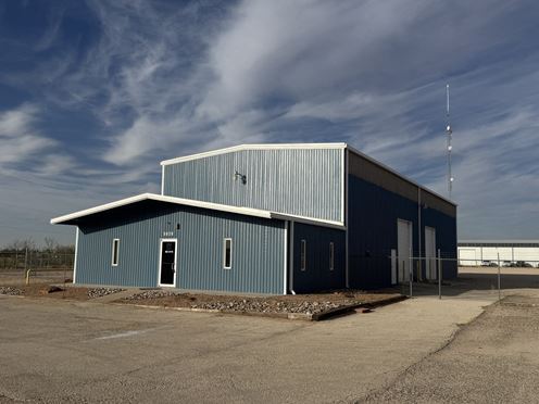 Crane Served Shop on 1.5 Acres