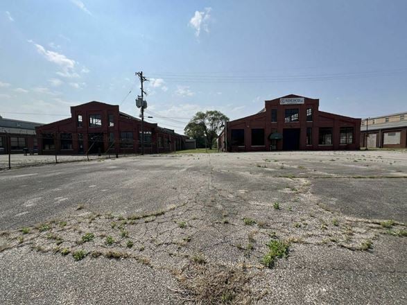 1809 & 1815 Commerce Rd, Louisville, KY
