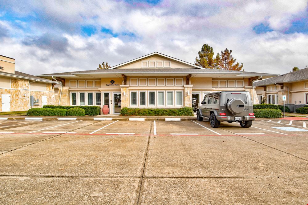 8845 Davis Blvd