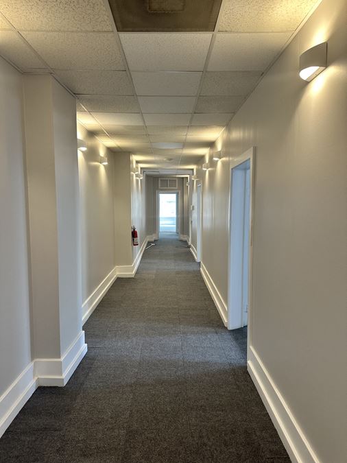 Highly Visible Commercial 2nd floor Office