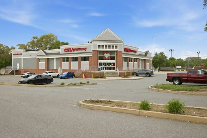 Haverhill, MA - Rivers Edge Plaza Retail and Pad Sites