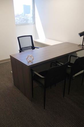 Workstyle Flexible Spaces - 2000 Crawford St