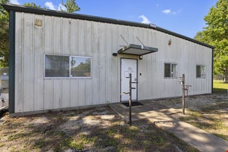 Photo of commercial space at 13658 Oil Field Road in Conroe