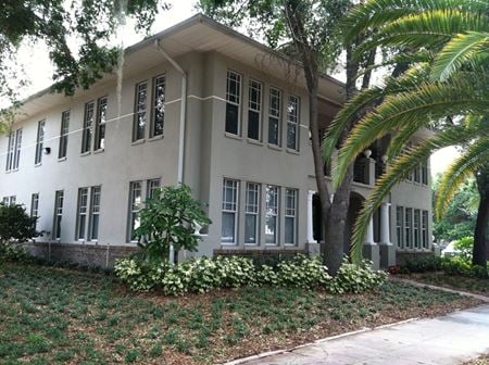 Commercial space for Rent at 611 W Bay St in Tampa