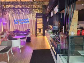 1,257 SF Coffee Shop For Sale