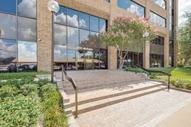 4101 McEwen