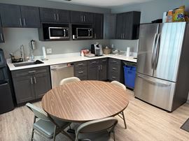 8,400 sq ft-Sale / 7,400 sq ft-Lease