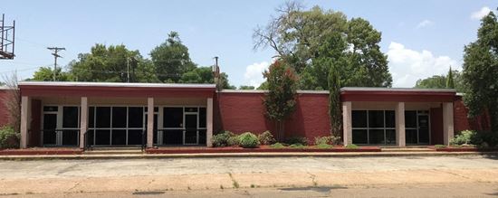 923 Hickory St.