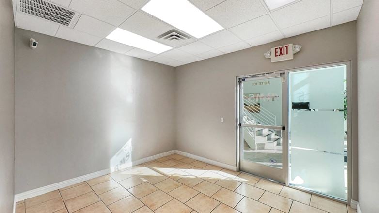 3585 E Flamingo - Flamingo Pearl