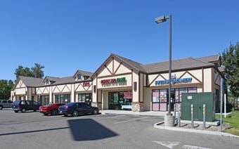 Newer Retail Strip Center: Shop & Restaurant Spaces