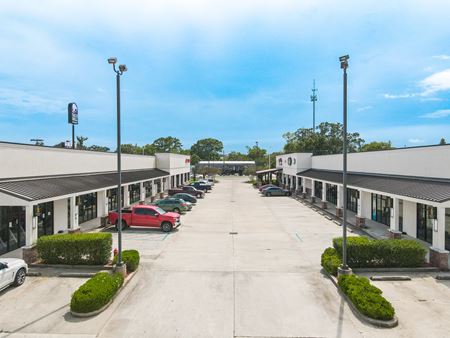 Retail Suite For Lease on Airline Hwy Strip Center - Gonzales