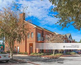1615 Edgewater Drive