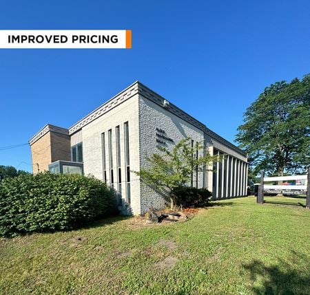 Office space for Sale at 4221 W Alexis Rd in Toledo