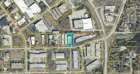Industrial space for Sale at S83 W18510 Saturn Dr in Muskego